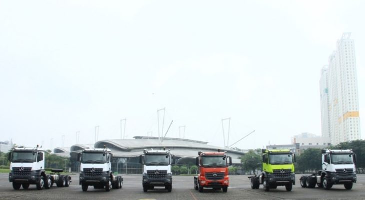 Masuk Indonesia, Mercedes Hadirkan 2 Varian Truk Bertenaga Raksasa Tapi Irit