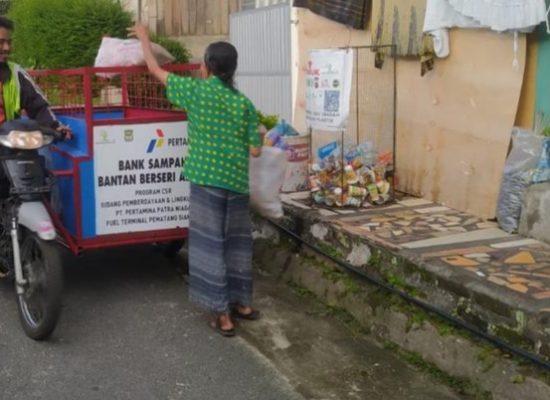 Program Bank Sampah Bawa Pertamina Patra Niaga Siantar Raih PRI Awards 2023