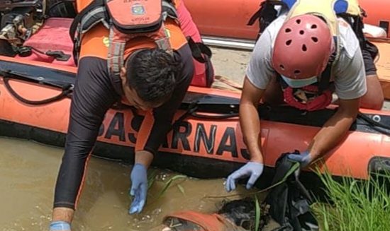 Sungai Tembung Deli Serdang Hanyutkan Tubuh Kecil Cinta hingga 7 Kilometer