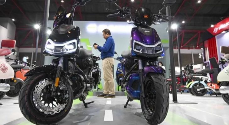 Pameran PEVS 2023 Bukukan Penjualan Kendaraan Listrik Hampir Rp300 Miliar