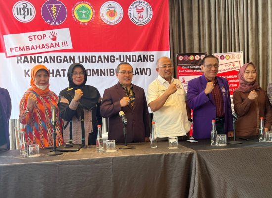 Demo Bareng, Ini Alasan Lima Organisasi Profesi Desak RUU Kesehatan Disetop