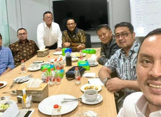 Anies Rancang Strategi Pemenangan dengan Tim Delapan