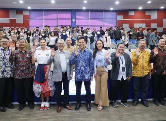 Kemenpora Gelar Wiramuda di Universitas Budi Luhur