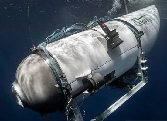 Tim Pencari Temukan Serpihan Kapal Selam Wisata Titan