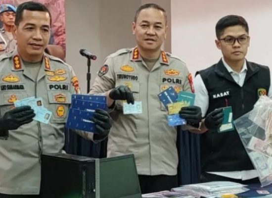 Tiga Pelaku Penipuan Daring Ditangkap, Salah Satunya Eks CS Judi Online Kamboja