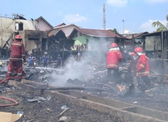30 Rumah Ludes Terbakar di Telanaipura Jambi