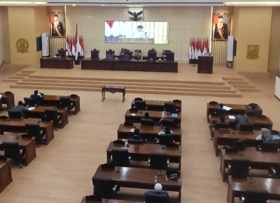 Pengesahan P2APBD Kabupaten Bekasi 2022 Diwarnai Banyak Catatan