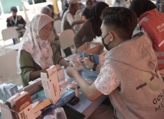 Golden Future Bawa Misi Kemanusiaan ke Pulau Bawean