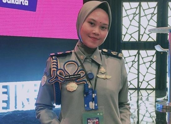 Mengenal Lebih Dekat Ganis, Pecinta Dunia Maritim dari Lampung Barat