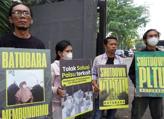 14 NGO Desak Pemerintah Moratorium Izin Pembangkit Uap