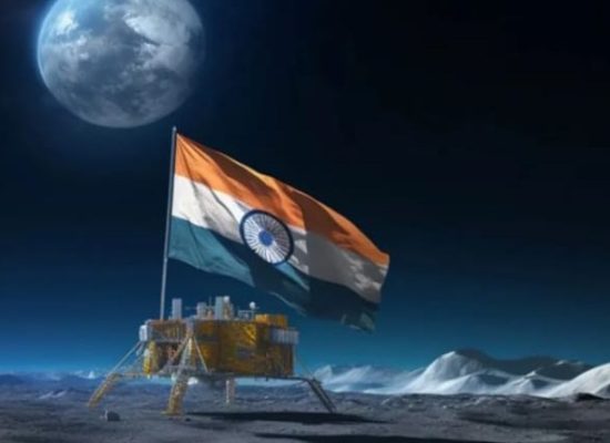 Rakyat Bersorak, India Berhasil Mendarat di Kutub Selatan Bulan