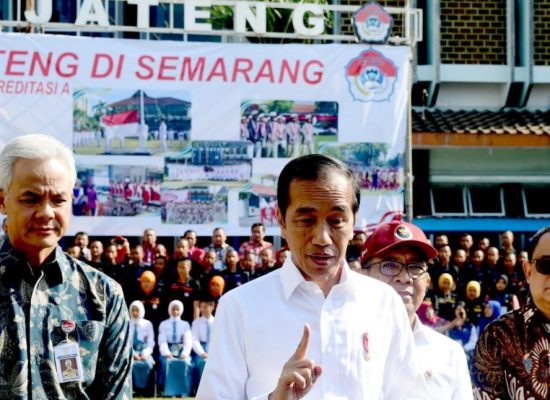 Tekan Polusi, Jokowi Tegaskan Penggunaan Scrubber di Industri