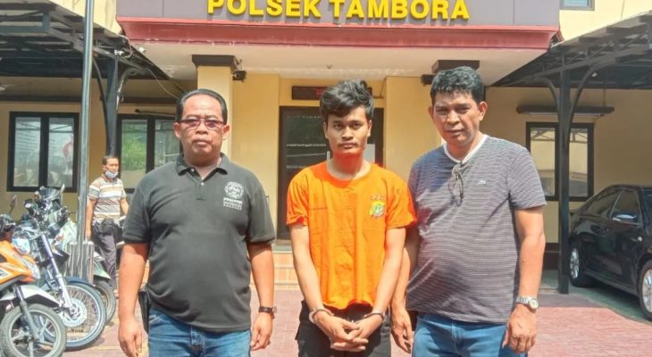 Dicokok Polisi, Rahmat Beli “Barang” 1 Kg Lewat Instagram