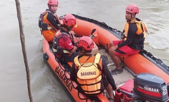 Diduga Terpeleset, Bocah Sembilan Tahun Ditemukan Tewas di Sungai Padang