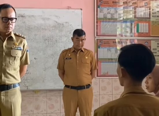 Kedapatan Pungli, Nopi Yeni Dipecat dari Kepala Sekolah SDN Cibeureum 1