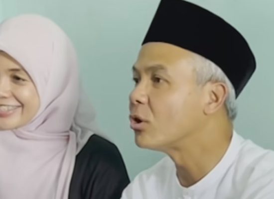 Ganjar akan Gratiskan Semua Keperluan Sekolah Warga Miskin