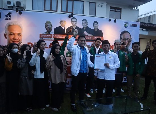 Keluarga Besar Nahdhatul Wathan Diniyah Islamiyah Resmi Deklarasi Dukung Pasangan Ganjar-Mahfud MD