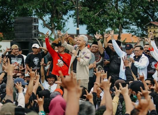 Rakyat Berbondong-Bondong Titipkan Harapan Bangun Bangsa kepada Ganjar-Mahfud
