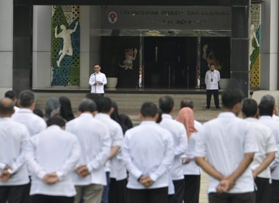 Tingkatkan Semangat Core Values ASN BerAKHLAK, Kemenpora Gelar Apel Bersama Pegawai