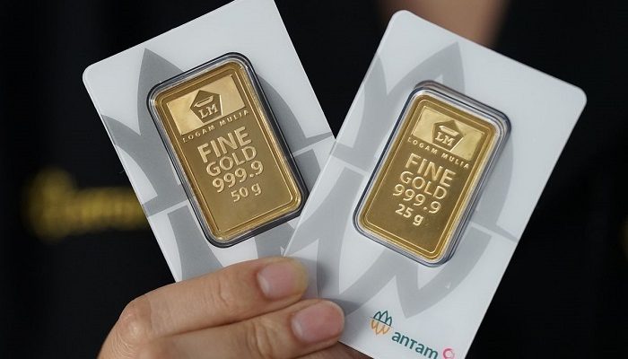 Terus Melambung, Harga Emas Antam Mencapai Rp1,219 juta per Gram