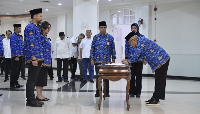 Sesmenpora Gunawan Suswantoro Lantik 85 PPPK di Lingkungan Kemenpora