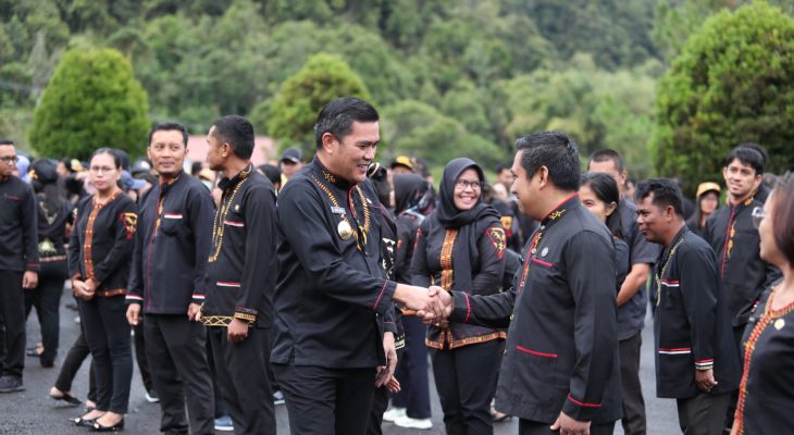 Pimpin Apel Perdana, Pjs Bupati Pakpak Bharat Naslindo Sirait Dorong Pengawalan Pilkada Damai
