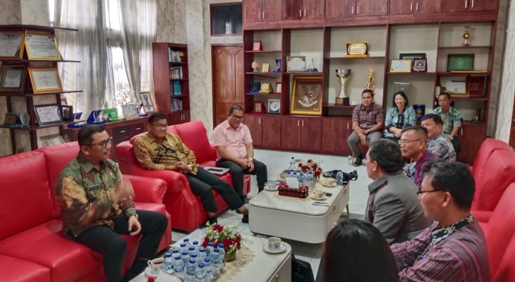 Pjs Bupati Toba Dukung Tim Pesparawi Toba untuk Berlaga di Ajang Nasional 2025