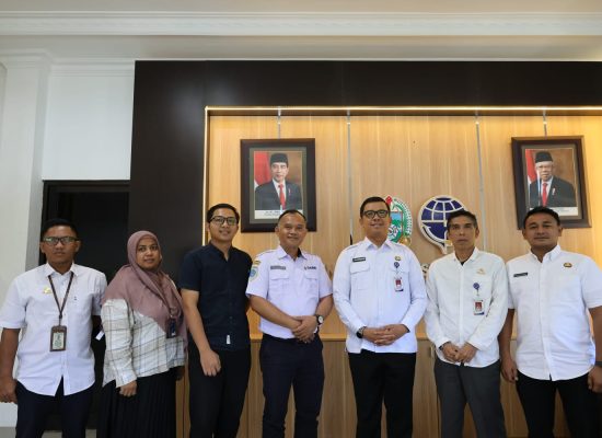 Audiensi GM Perum Damri, Kadishub Sumut Minta Damri Evaluasi Layanan dan Tingkatkan Inovasi Layanan Transportasi
