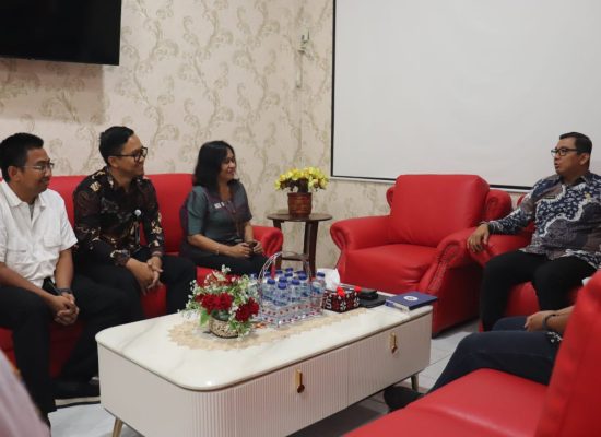 Pjs Bupati Toba Minta PT ASDP Tingkatkan Layanan Kapal Penyeberangan, Dukung Konektivitas Antar Wilayah, Tingkatan Kunjungan Wisata di Danau Toba